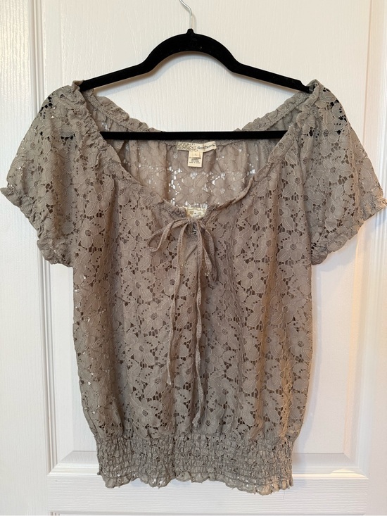 Derek Heart Tops - Derek Heart Lace Tie-Front Short Sleeve Top -‎ Taupe